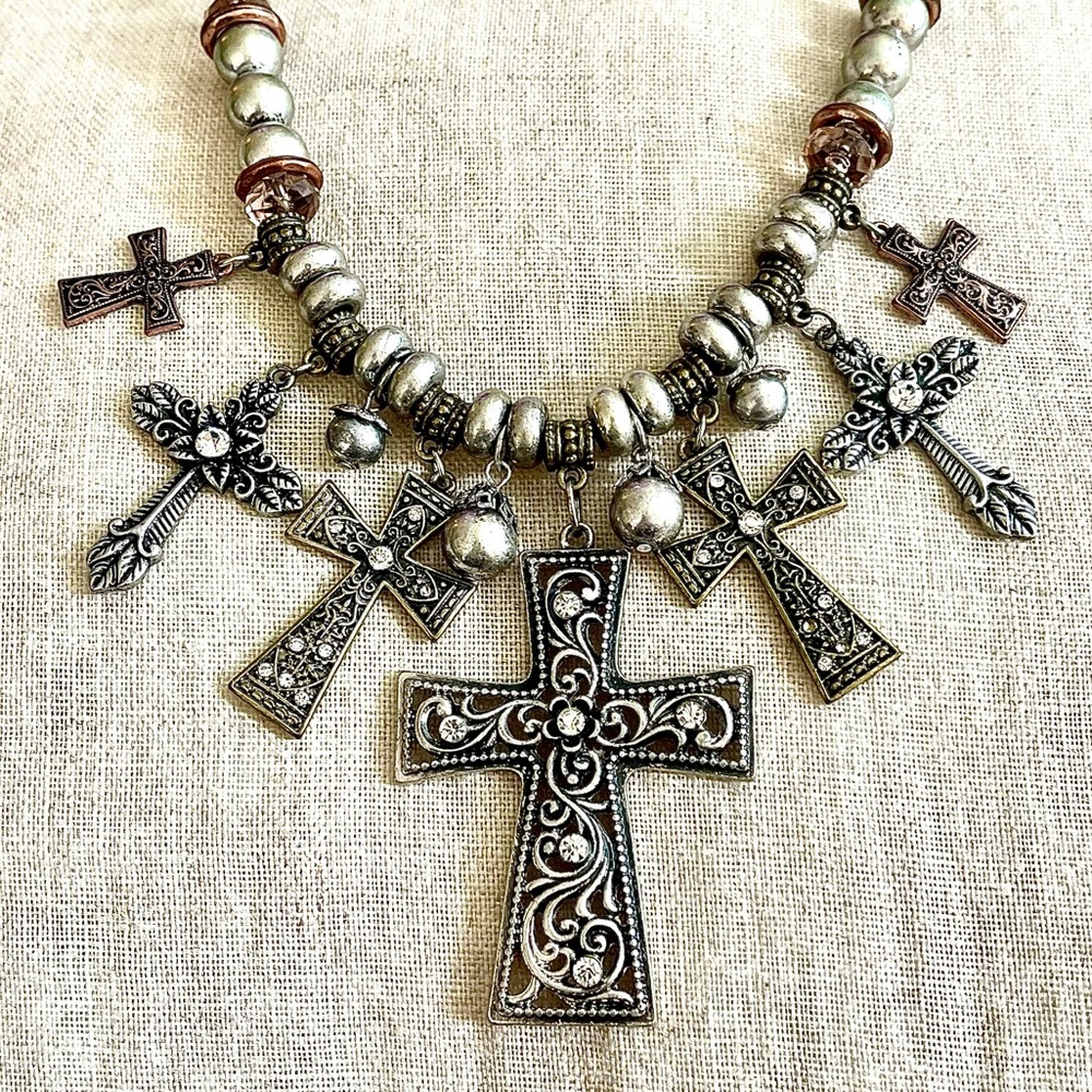 🌿Multi Cross Statement Necklace